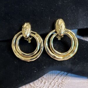 Retro Gold Tone Door Knocker Clip On Earrings